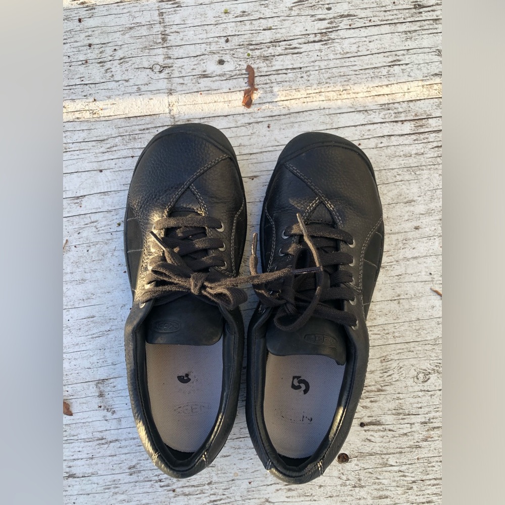Keen Black Leather Sneakers